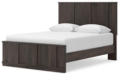 Shaehartin - Panel Platform Bed