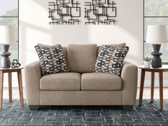 Triston-Peaks Loveseat
