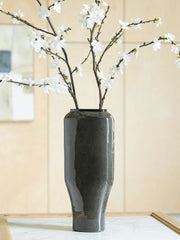Kierlain Vase