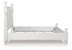 Rowlenstown King Poster Bed