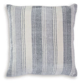 Adikus - Pillow