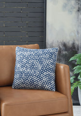 Jaycott Next-Gen Nuvella - Indoor/Outdoor Pillow (Set of 4) - Blue / White
