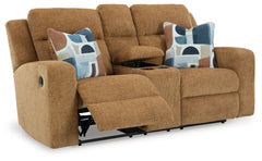 Kanlow - Dbl Reclining Loveseat With Console - Honey