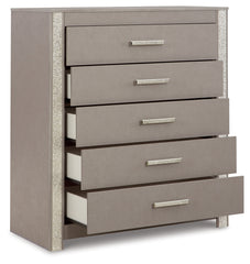 Surancha Queen Poster Bed, Chest and Nightstand
