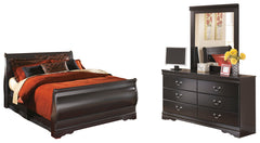 Huey Vineyard Queen Sleigh Bed with Dresser and Mirror