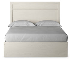 Stelsie Queen Panel Bed with Dresser, Mirror and Nightstand