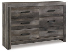 Wynnlow King Panel Bed, Dresser and Nightstand