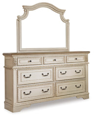 Realyn King Panel Bed, Dresser, Mirror and 2 Nightstands