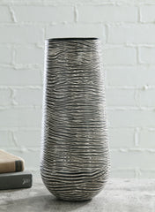 Fynn - Vase - Antique Gray